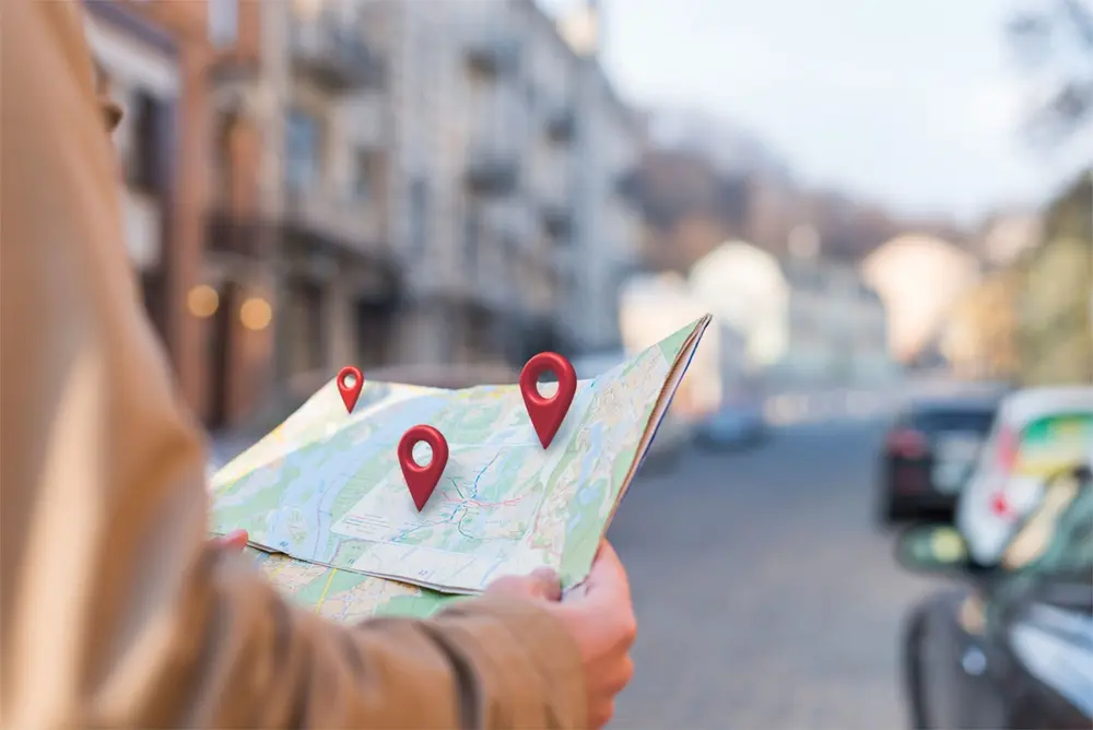 Kết hợp AI với các nguồn dữ liệu khác như Google Maps, Booking, Tripadvisor